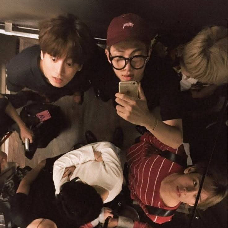 Behind-the-scenes cut of BTS