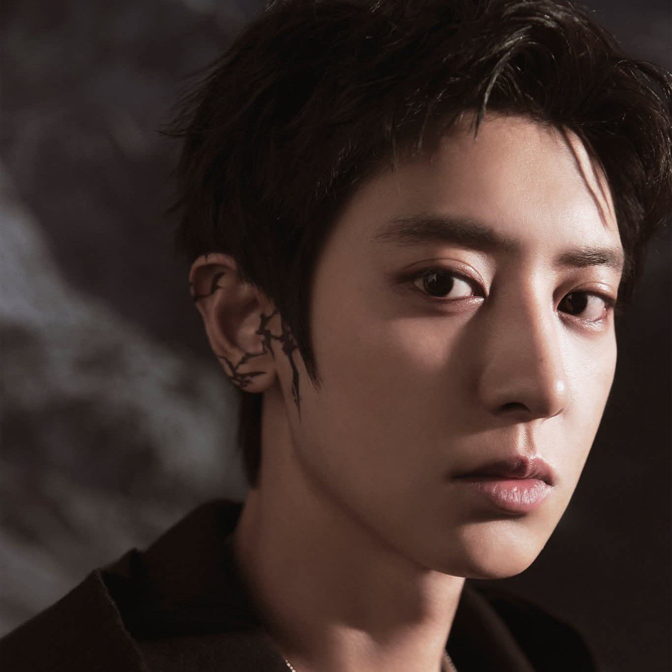 Behind-the-scenes cut of EXO