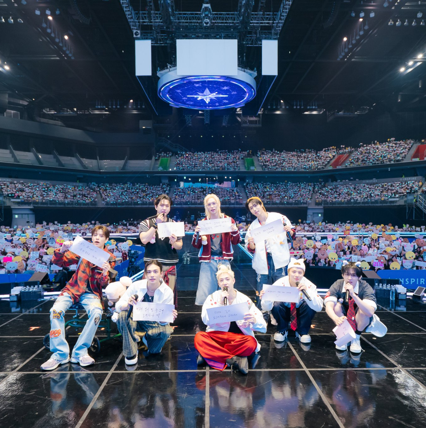 Foto aktivitas terbaru Stray Kids