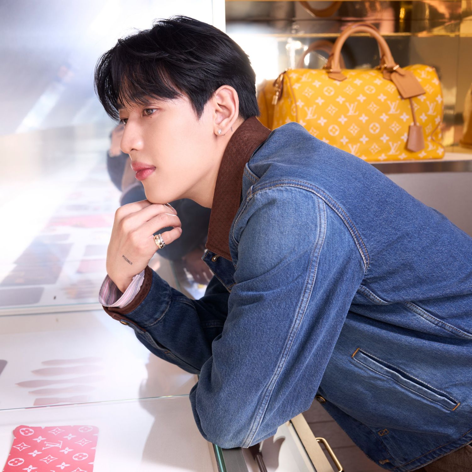 Latest photo of Bambam (GOT7)