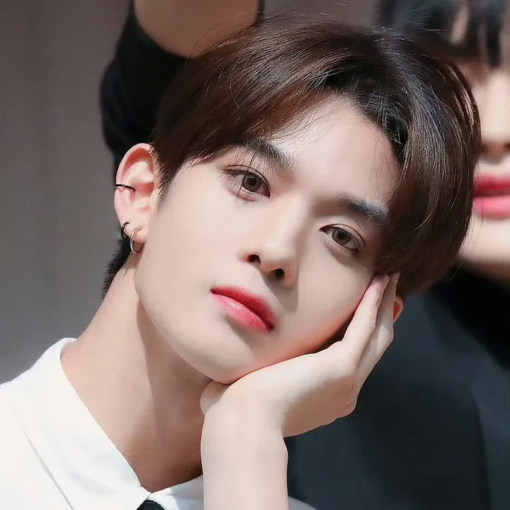 Recent activity shot of Bae Jinyoung