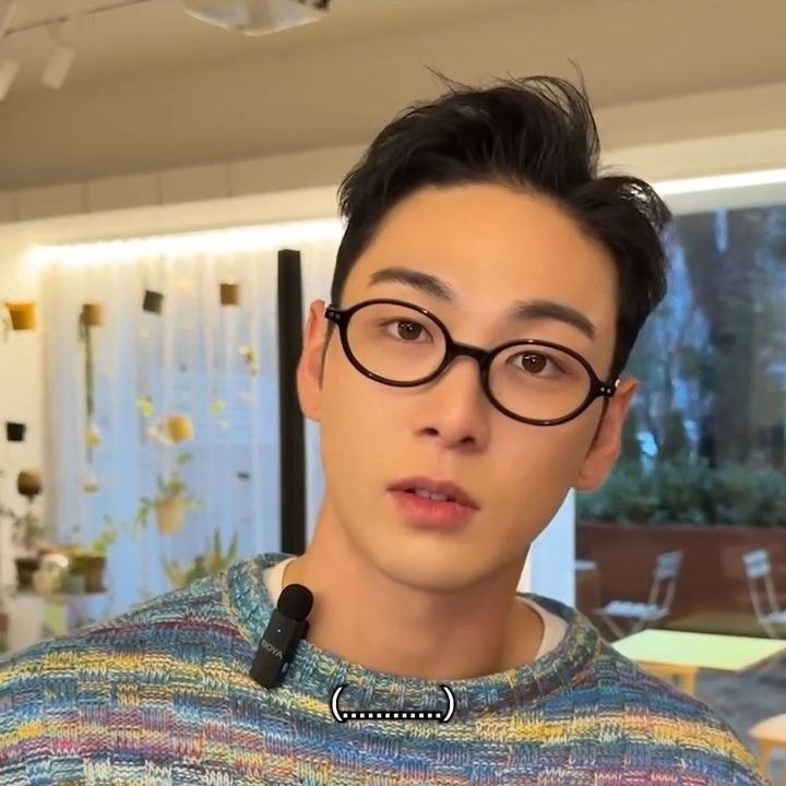 Behind-the-scenes cut of Baekho