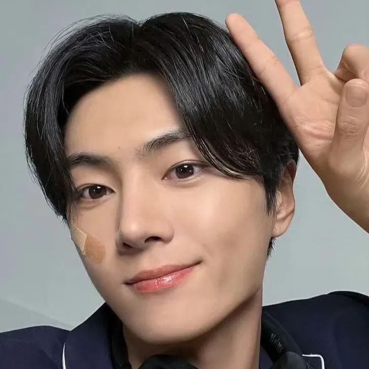 Latest photo of Jay (ENHYPEN)