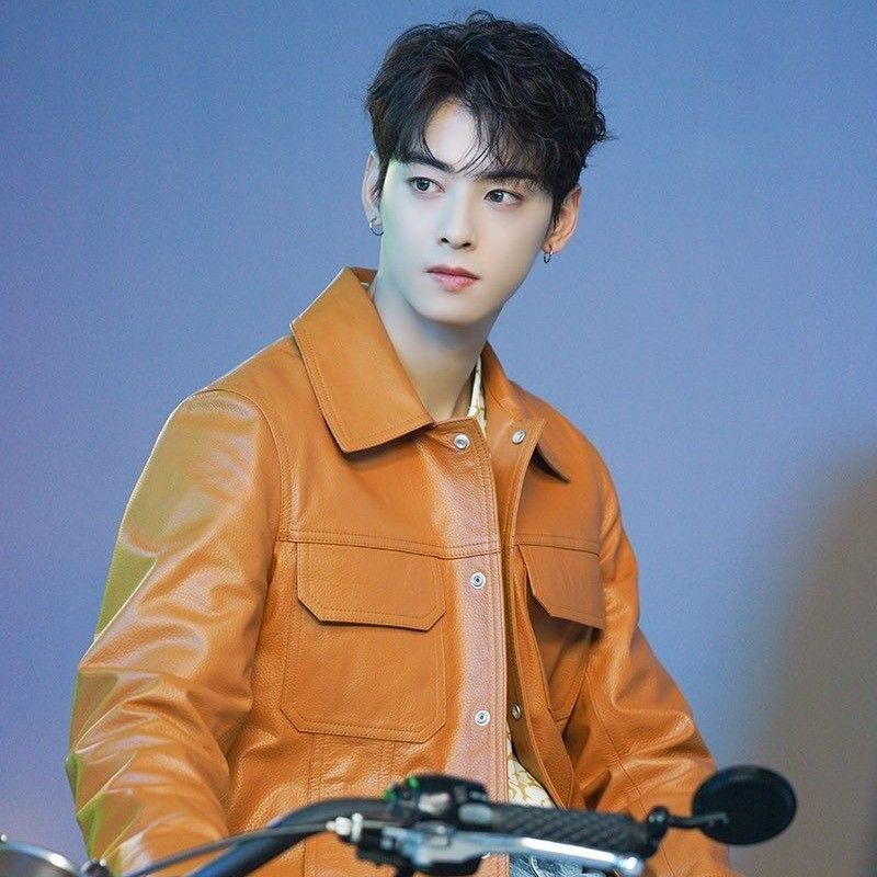 A moment captured by Eunwoo (ASTRO)'s fan