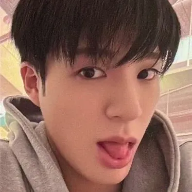 Behind-the-scenes cut of Jeno (NCT DREAM)