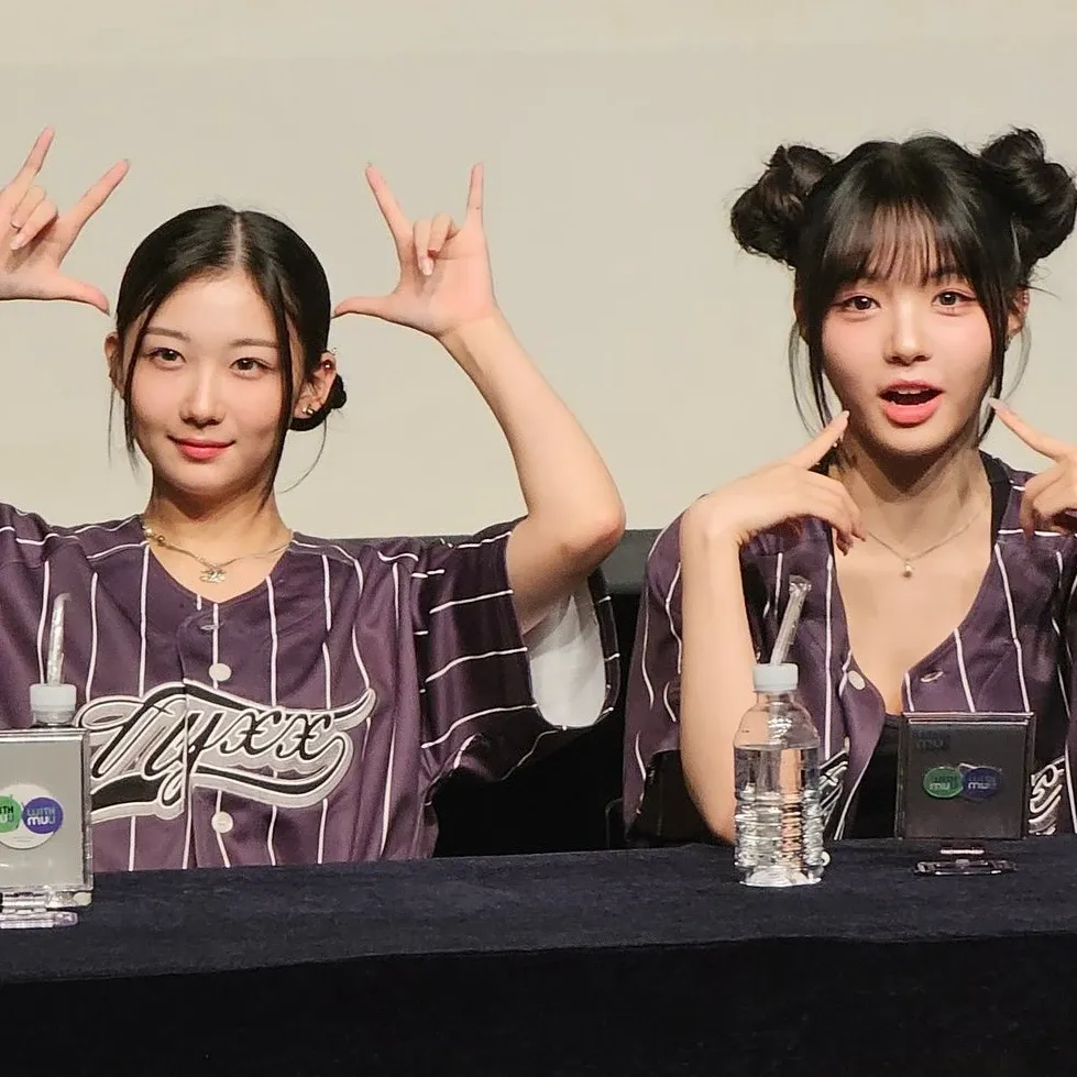 Latest photo of Kim Chaewon (tripleS)