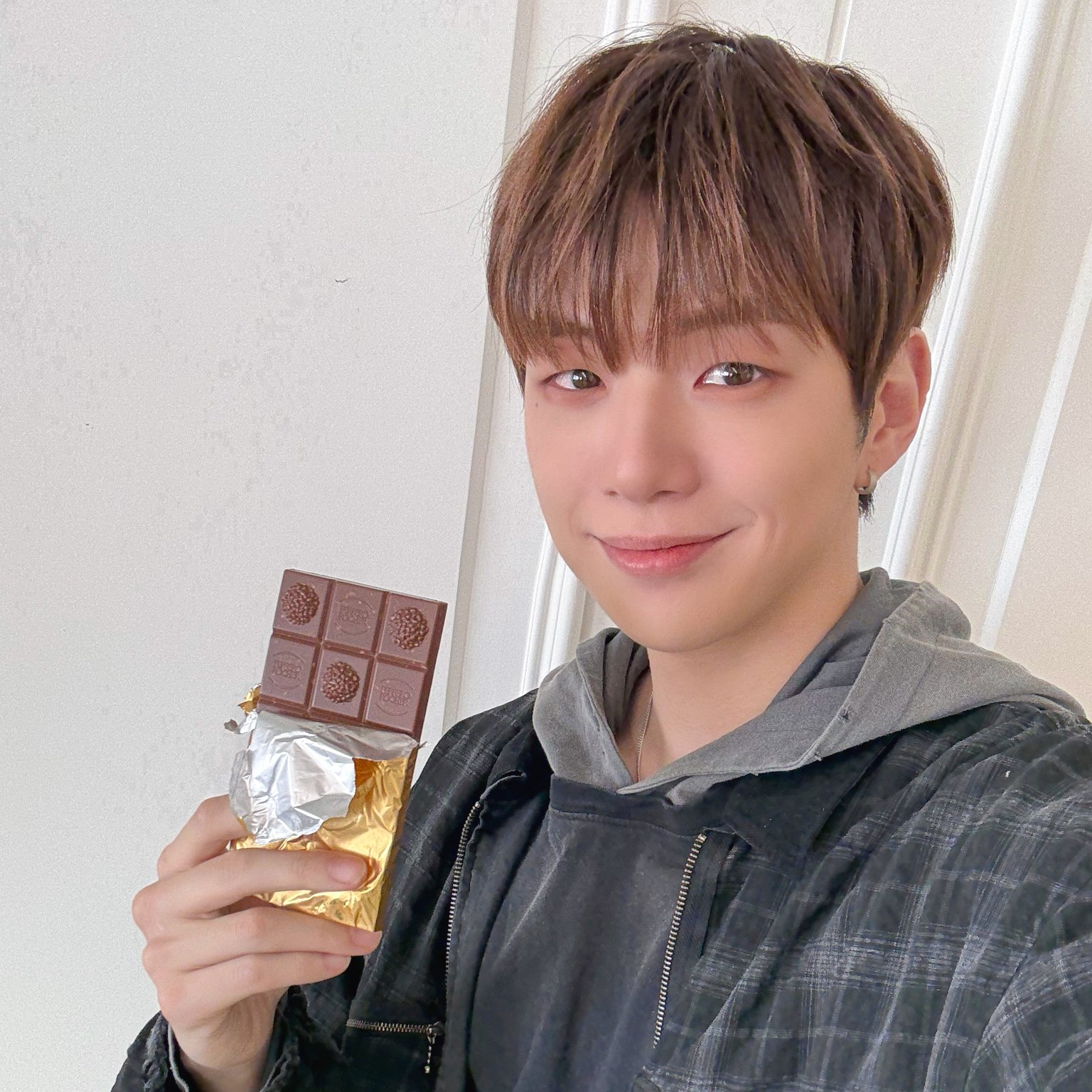 강다니엘 최근 활동샷