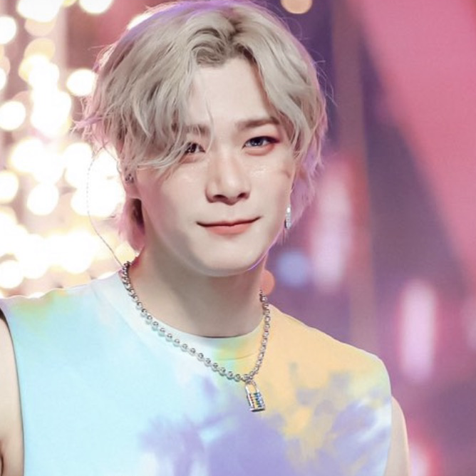 A moment captured by Moonbin (ASTRO)'s fan