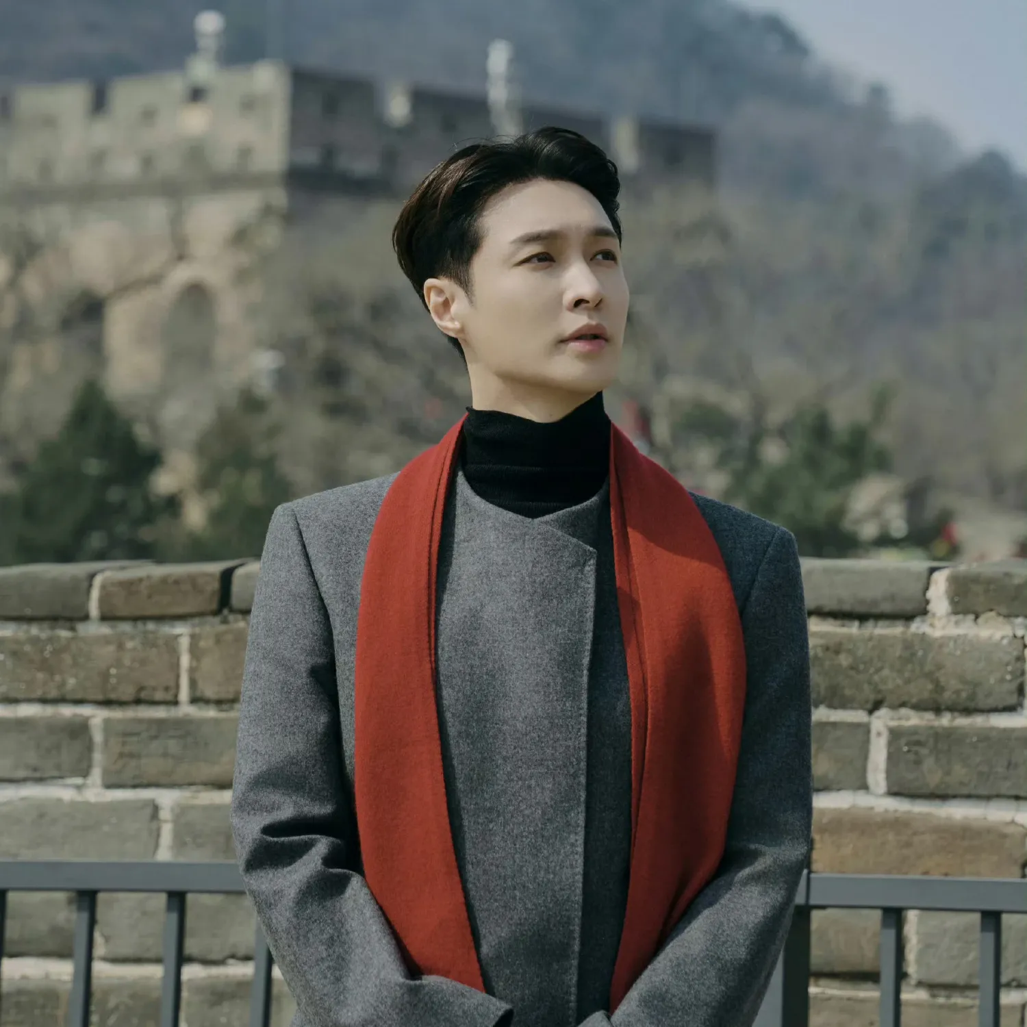 Recent activity shot of Lay (EXO)