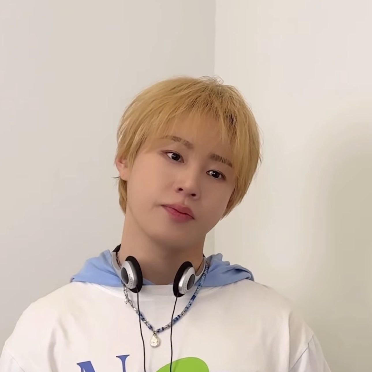 하성운 최근 활동샷