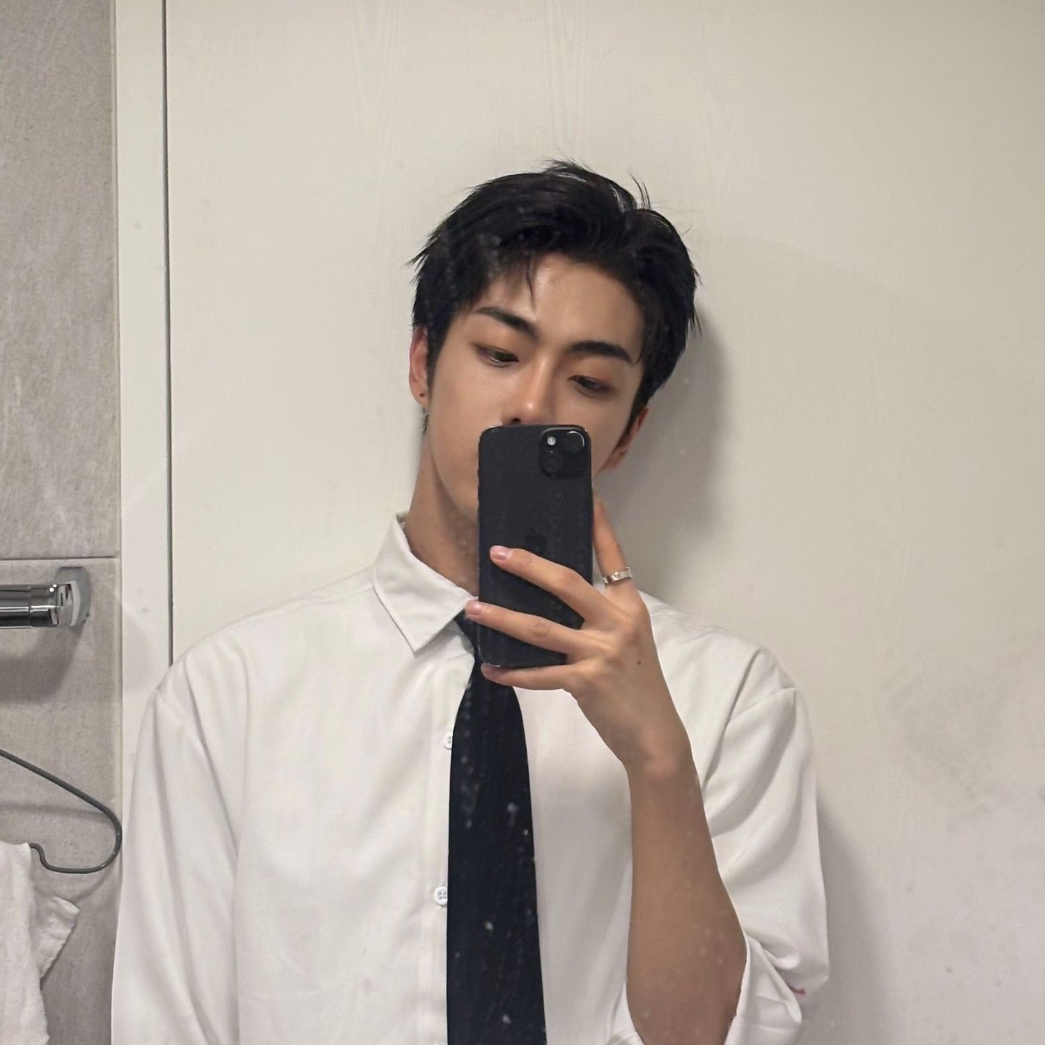 Behind-the-scenes cut of Rowan (MODYSSEY)