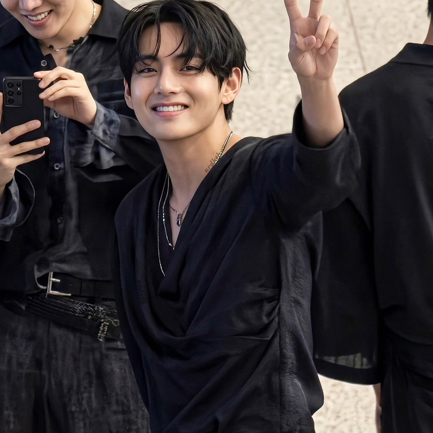 V (防弹少年团)粉丝拍下的瞬间