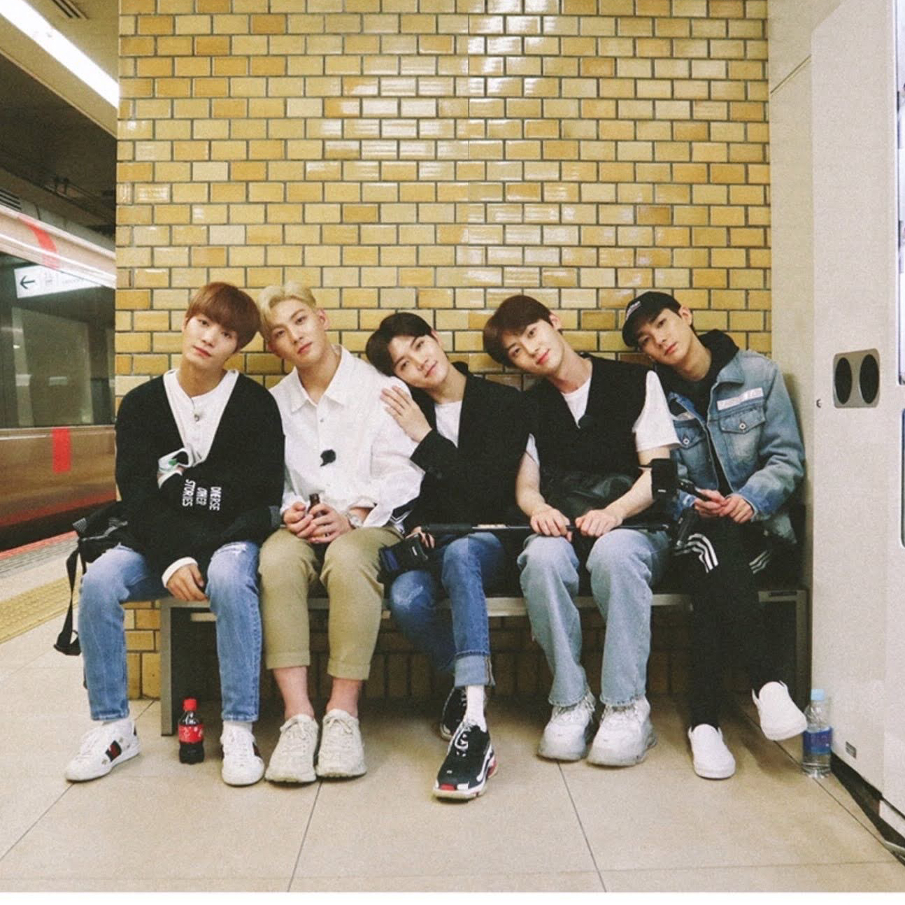 뉴이스트의 최신 사진