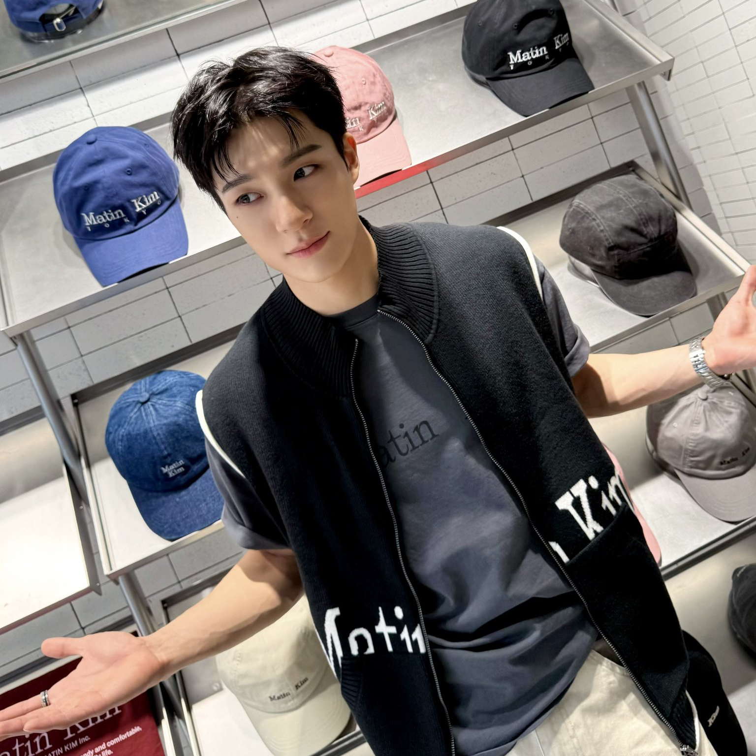 Foto aktivitas terbaru Jeno (NCT DREAM)