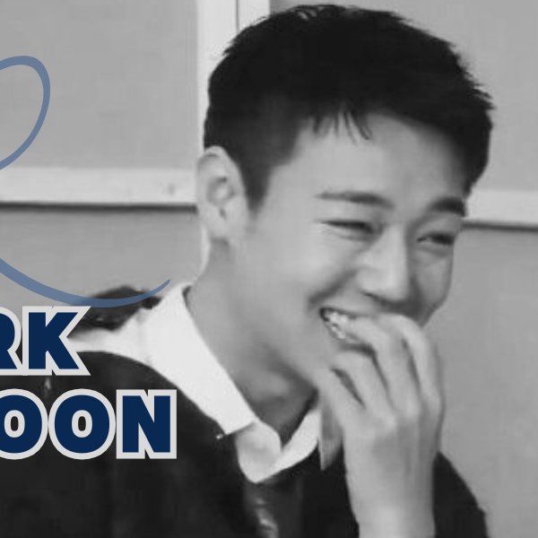 朴志訓的最新照片