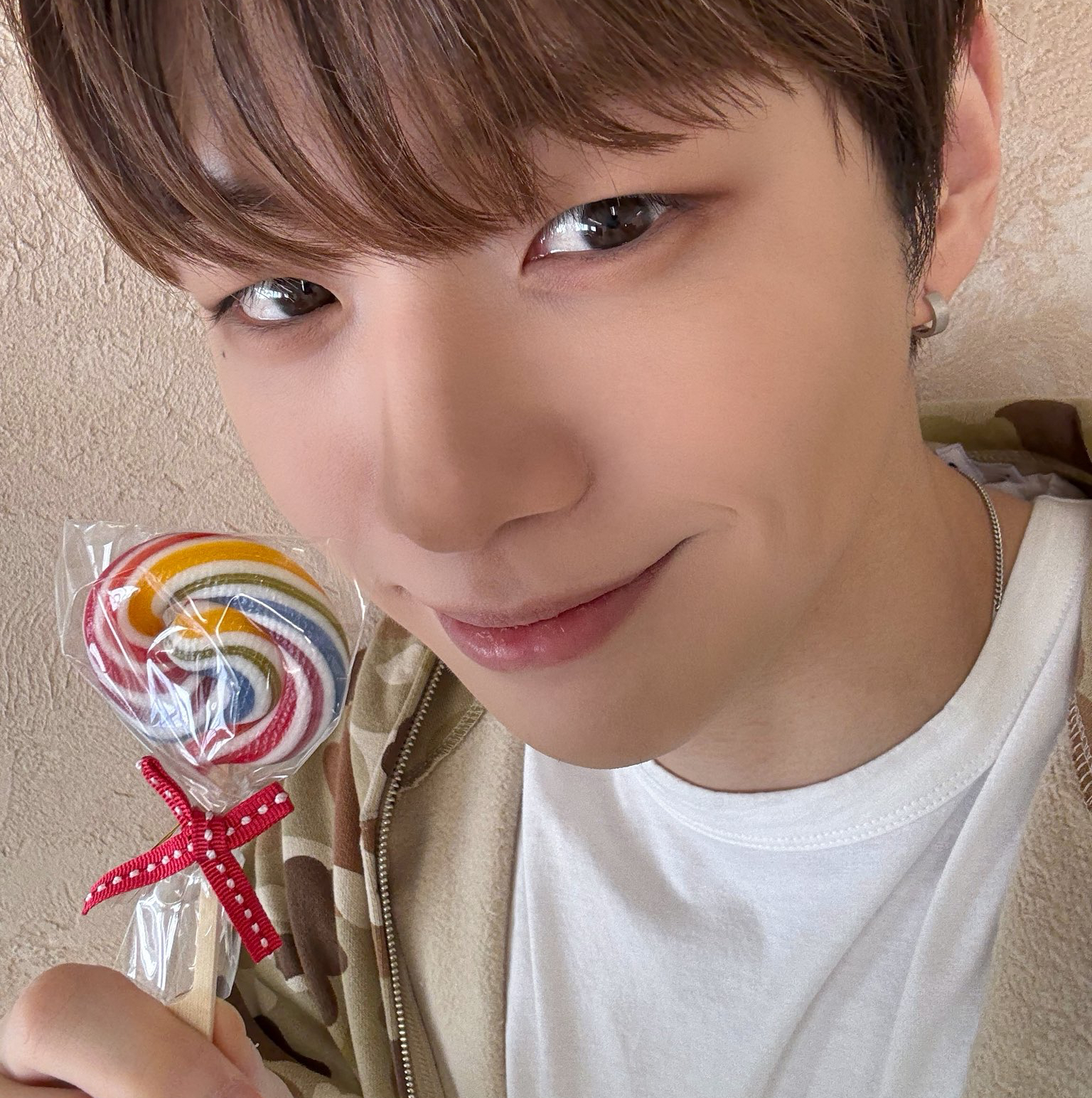 Latest photo of Kang Daniel