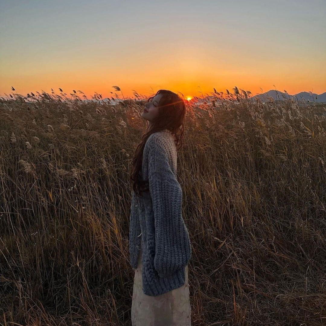 Sana (TWICE)的最新活動照片