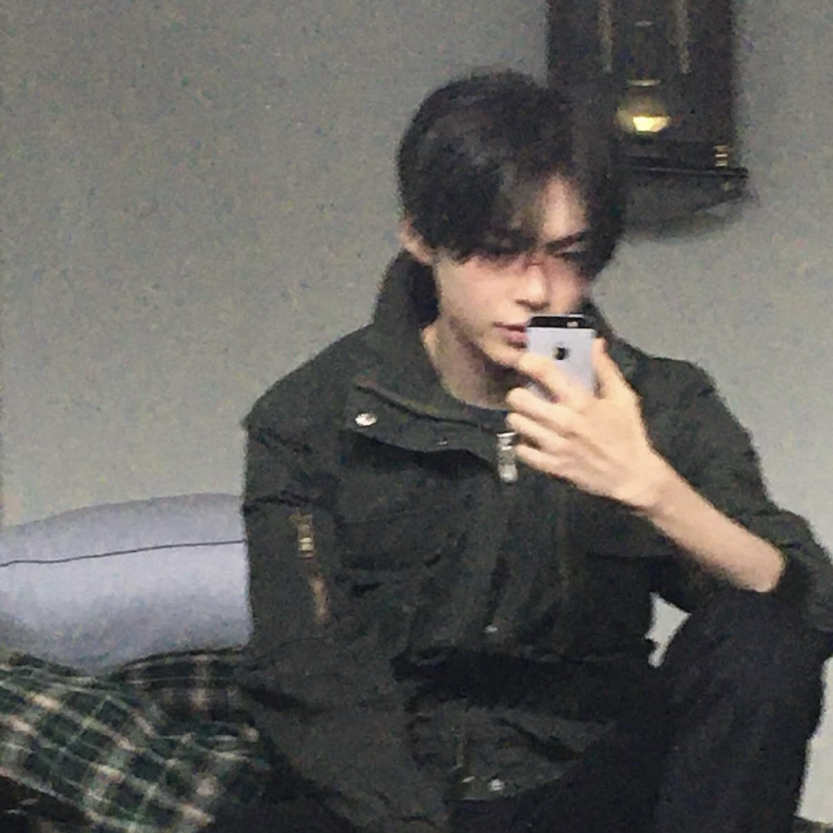 A moment captured by Sung Hanbin (ZEROBASEONE)'s fan