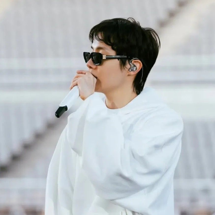 제이홉 (방탄소년단) 최근 활동샷