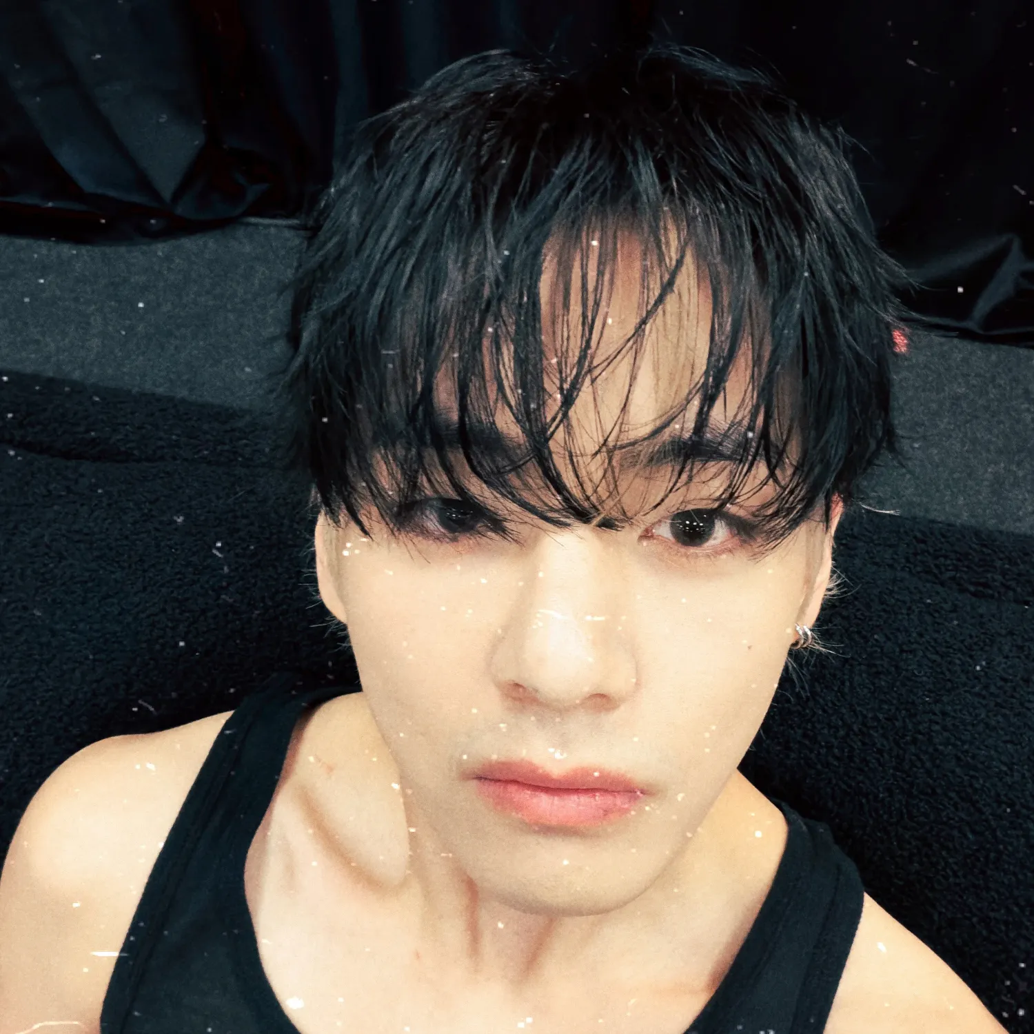 뷔 (방탄소년단)의 최신 사진