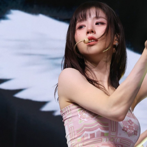 Behind-the-scenes cut of HeeJin (ARTMS)