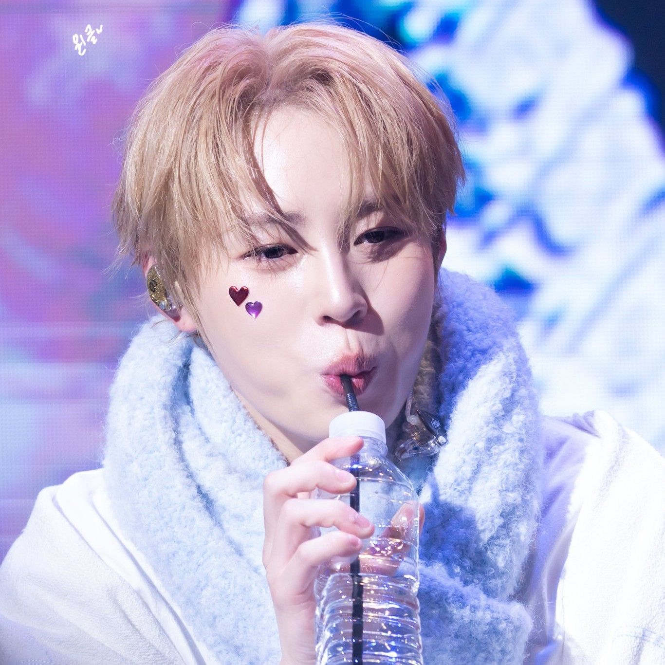 ハ・ソンウンの舞台裏ショット