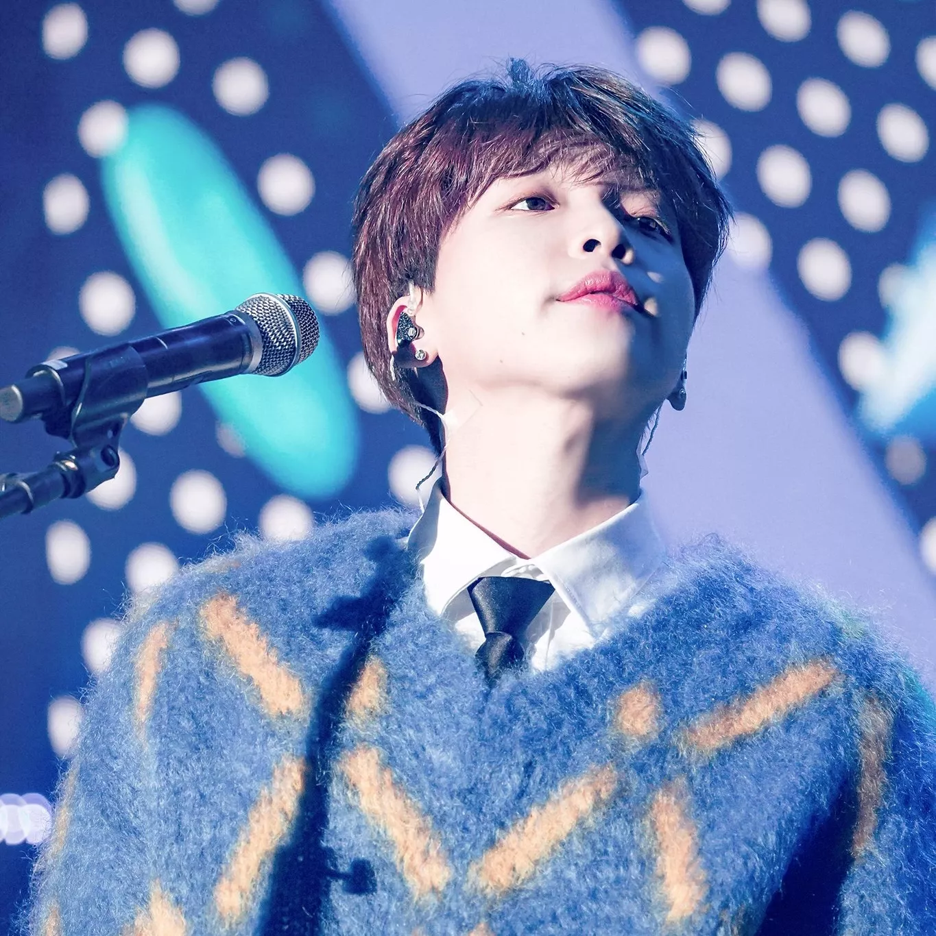 Recent activity shot of Jeong Sewoon