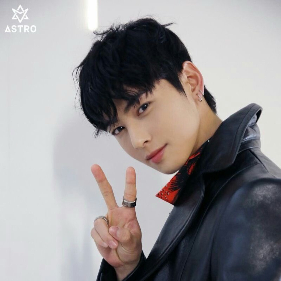 Latest photo of Eunwoo (ASTRO)
