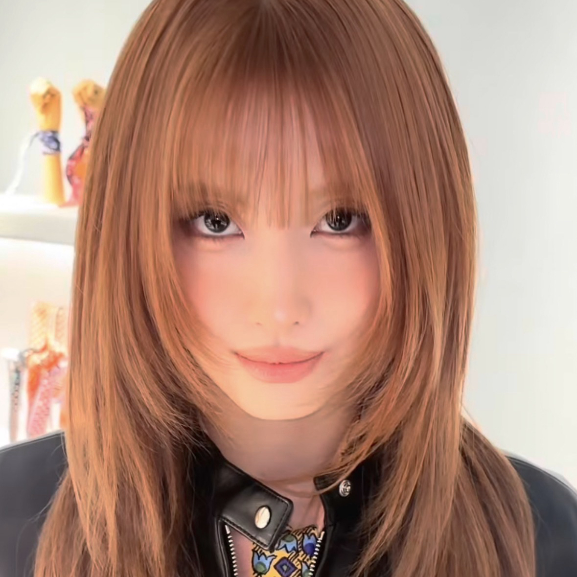 Behind-the-scenes cut of Momo (TWICE)