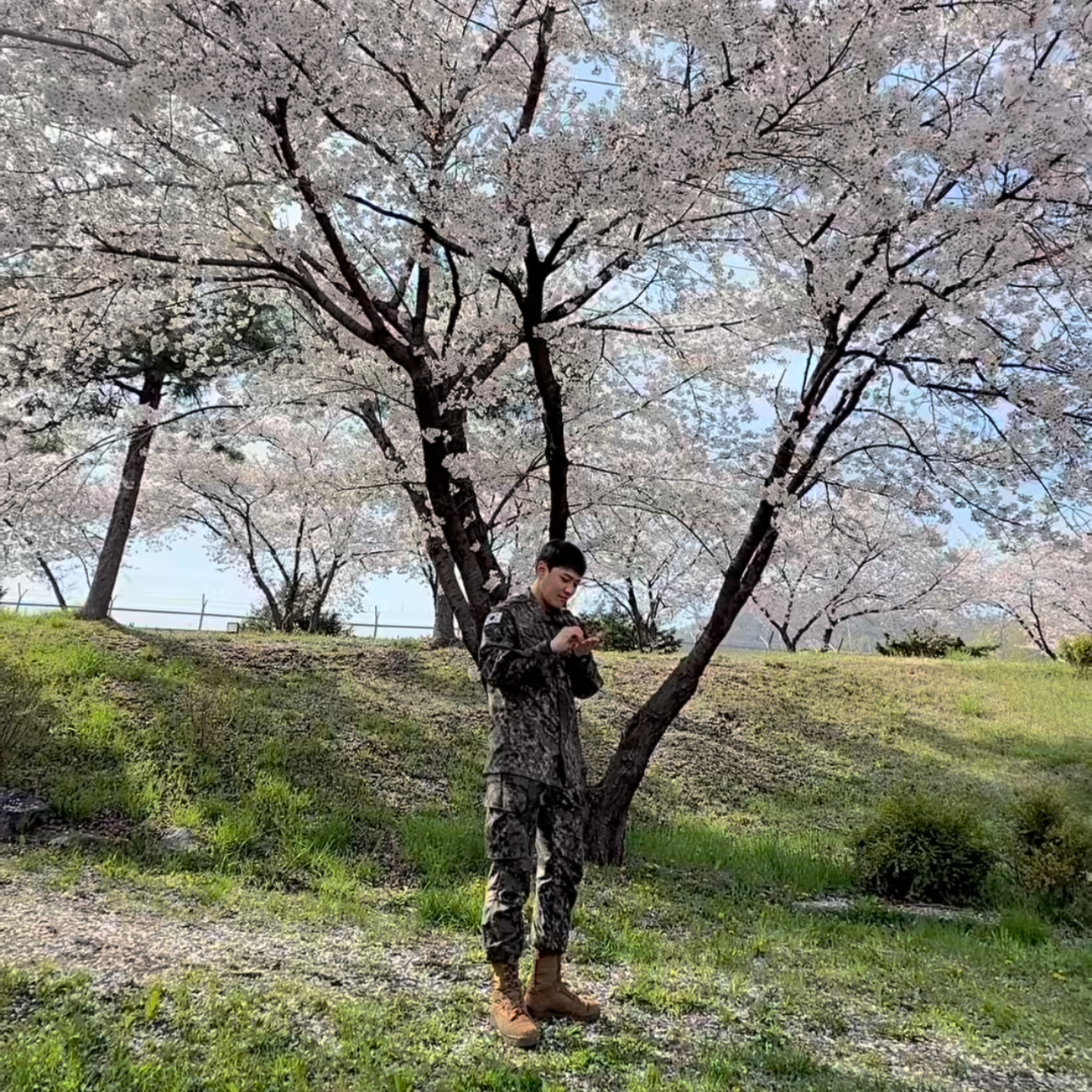 Recent activity shot of DK (iKON)