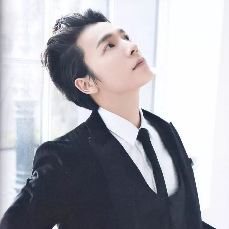 Foto terbaru Donghae (Super Junior)
