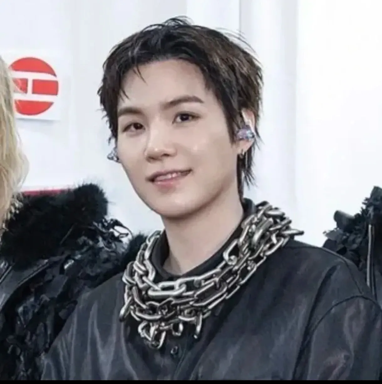 Foto terbaru SUGA (BTS)