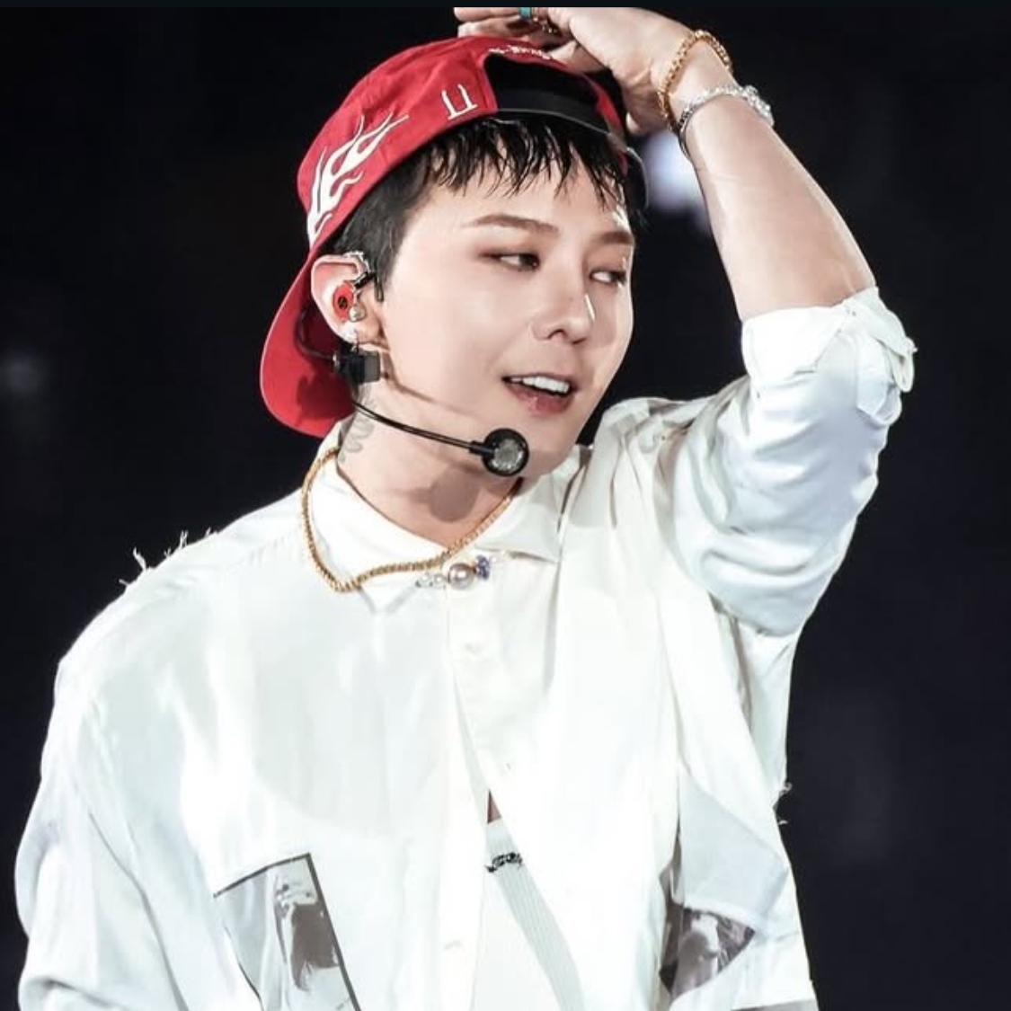 Behind-the-scenes cut of G-DRAGON (BIGBANG)