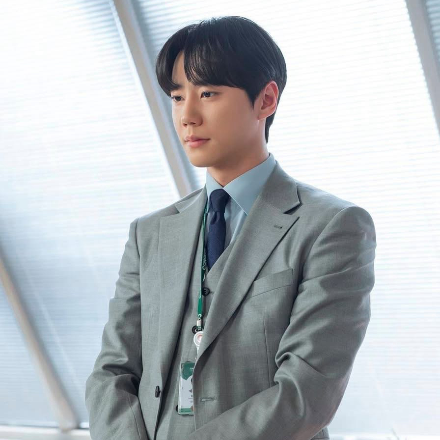 Latest photo of Lee Junyoung