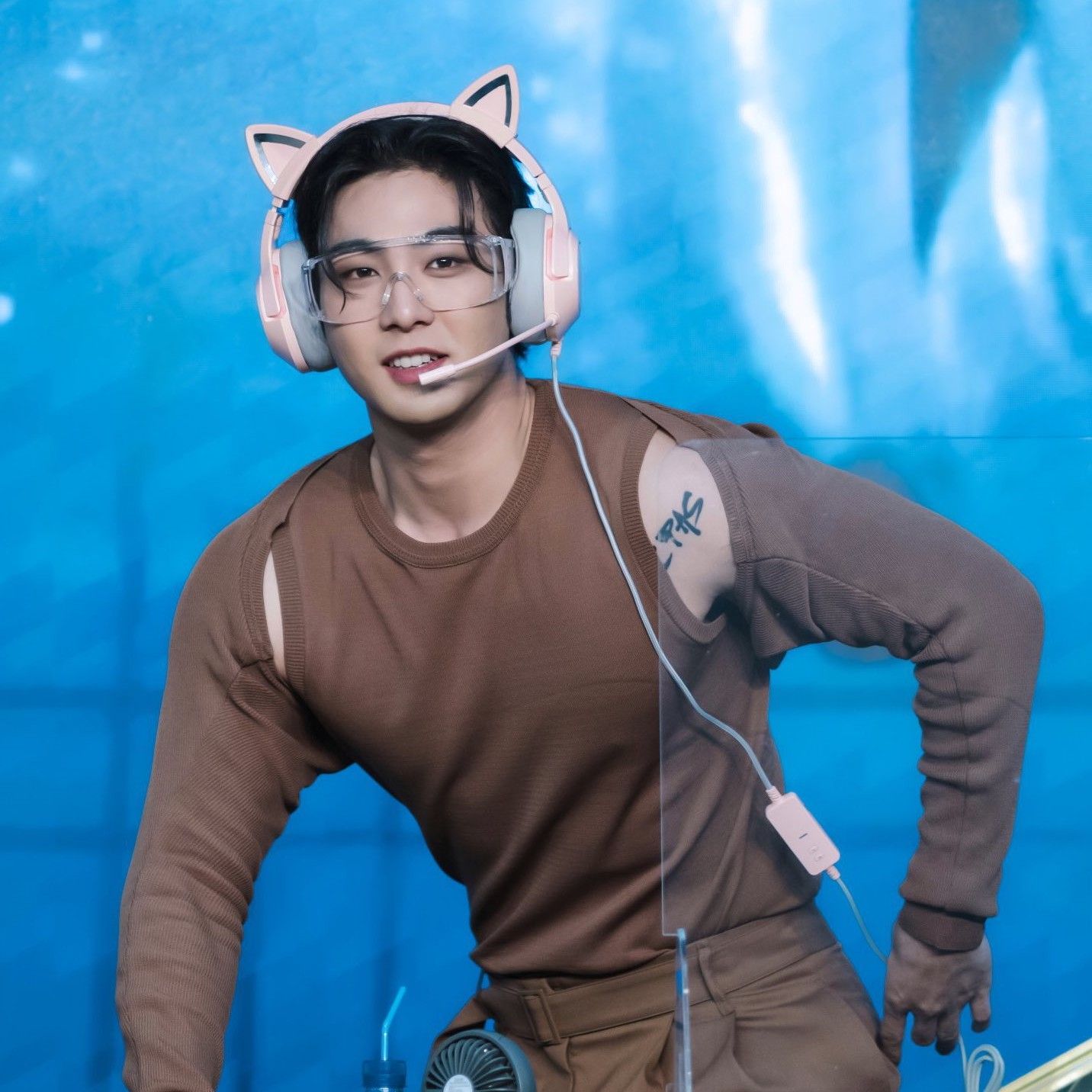 A moment captured by Baekho's fan