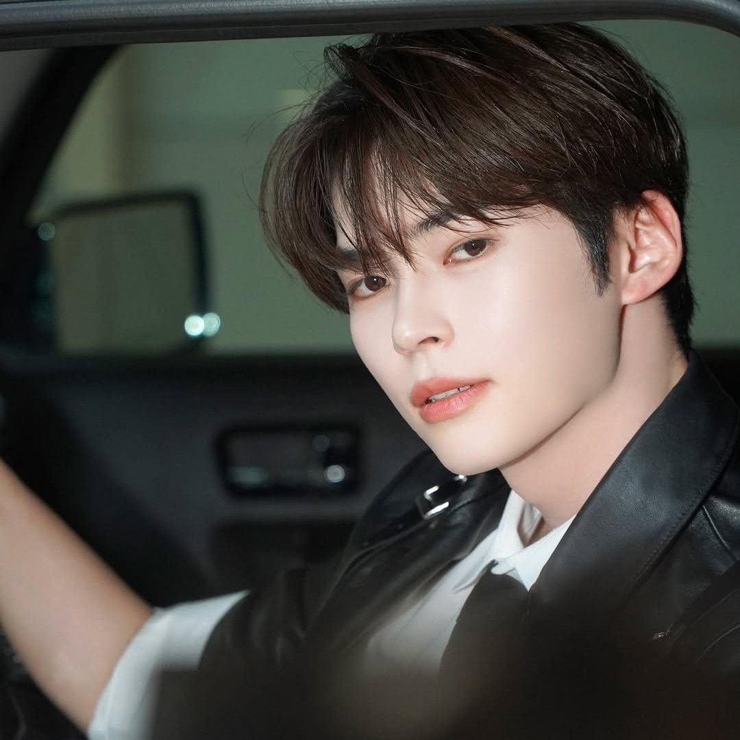 A moment captured by Sung Hanbin (ZEROBASEONE)'s fan