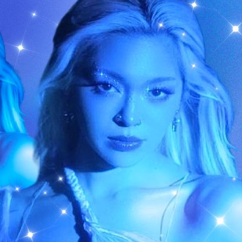 A moment captured by AleXa's fan