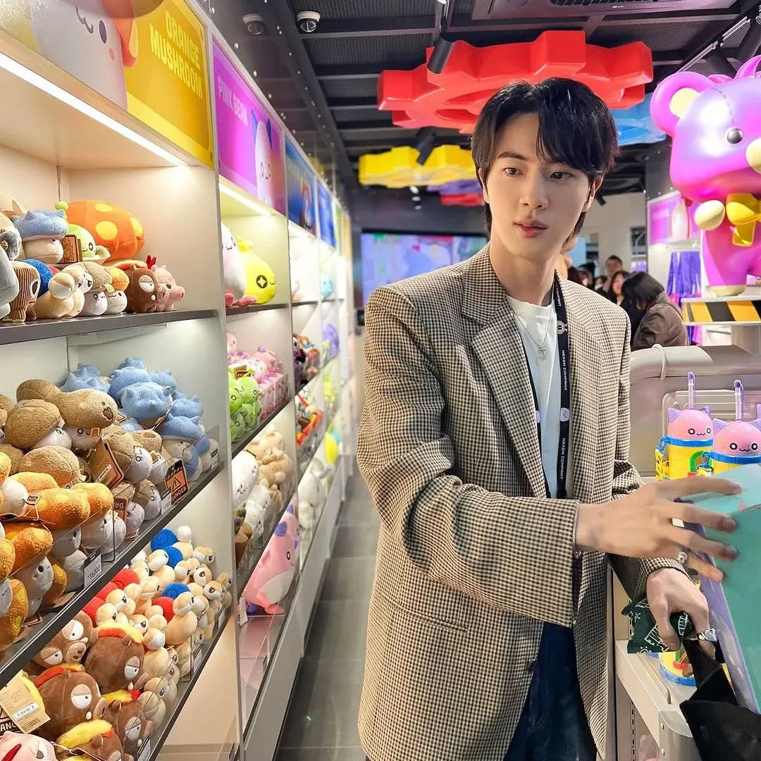 Foto terbaru Jin (BTS)