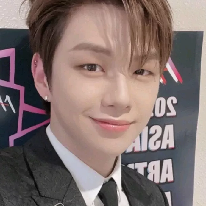 姜丹尼尔的幕后花絮