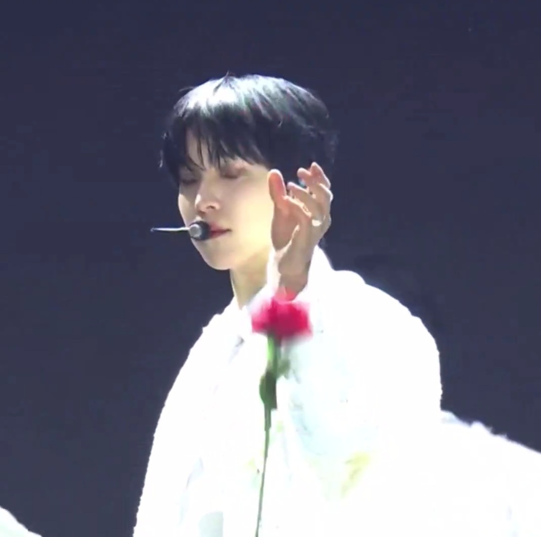 Recent activity shot of Yunho (ATEEZ)