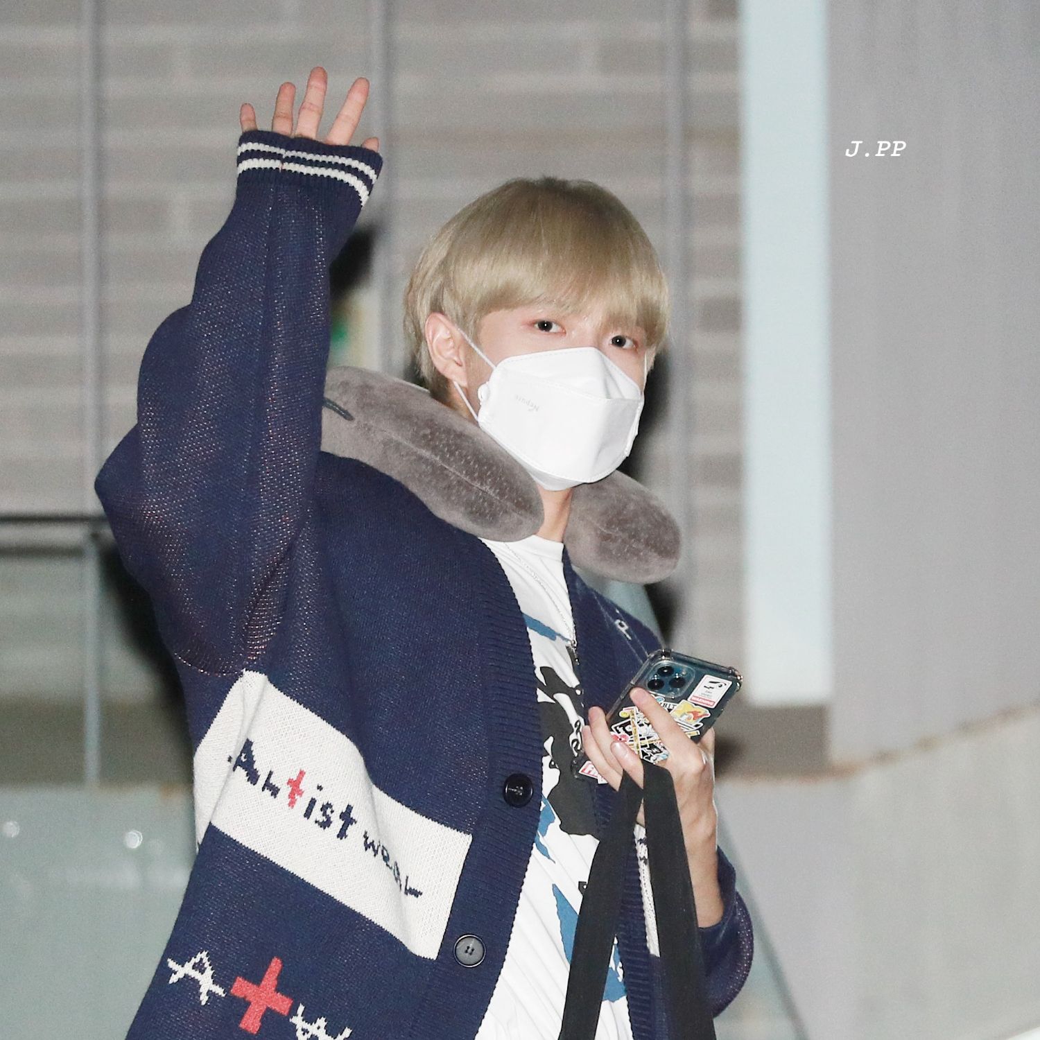 金在奐粉絲拍下的瞬間