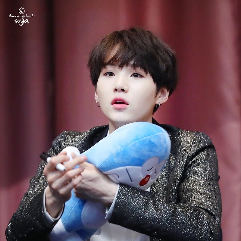 A moment captured by SUGA (BTS)'s fan