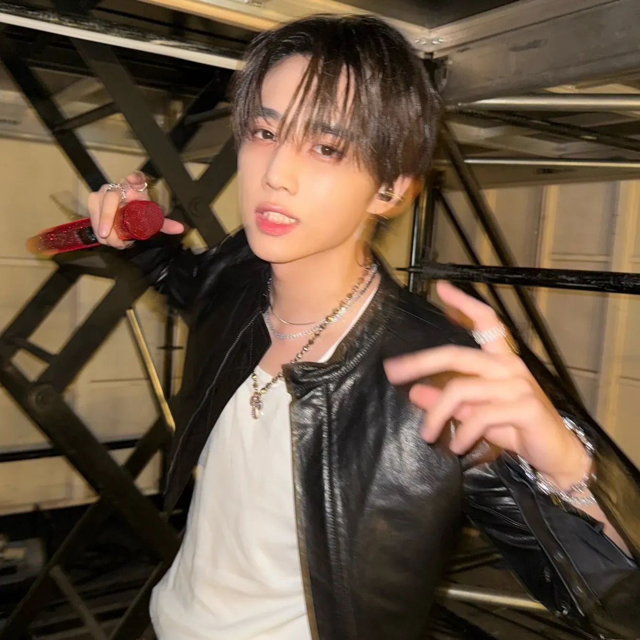 Behind-the-scenes cut of Sunwoo (THE BOYZ)