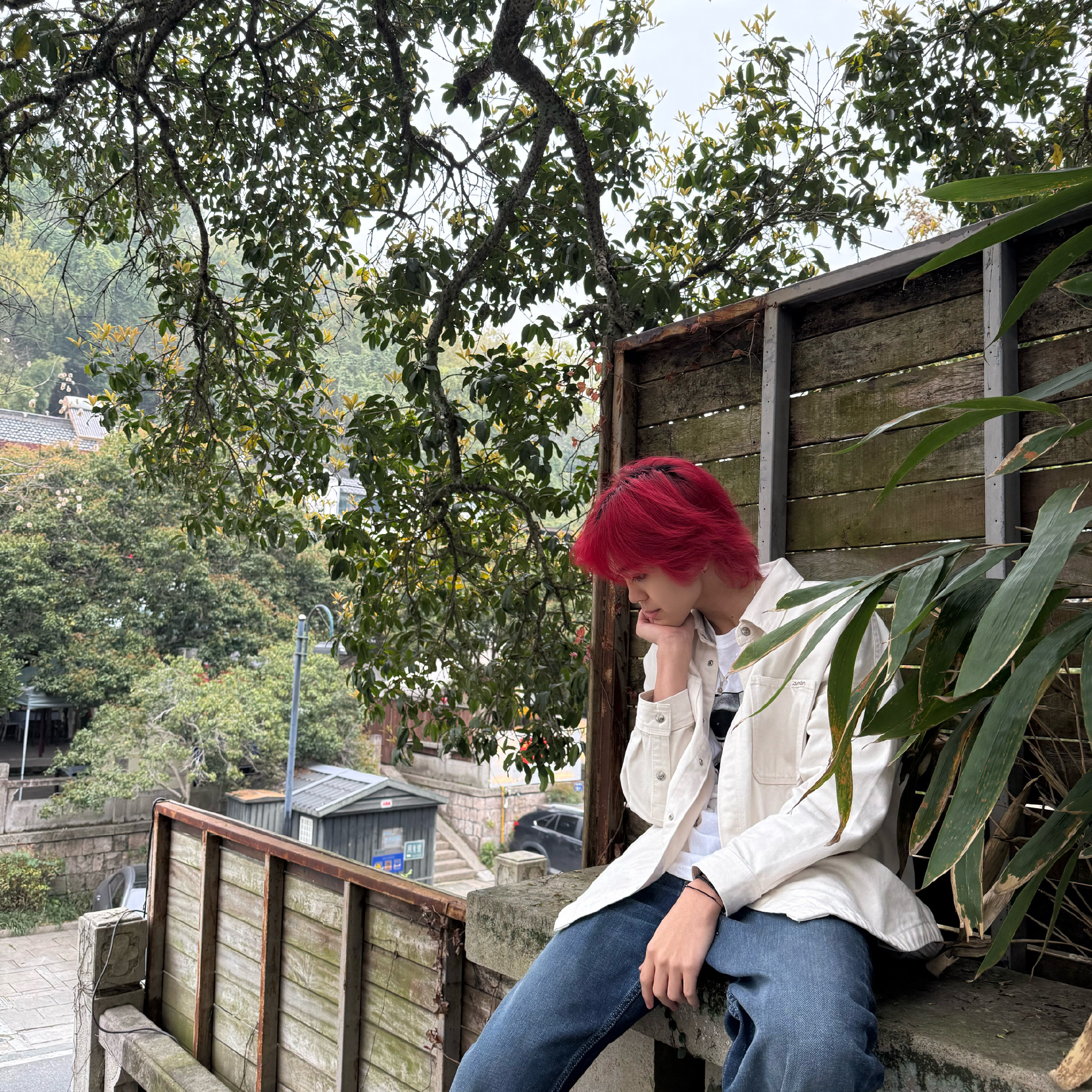 A moment captured by THI-O (NexT1DE)'s fan