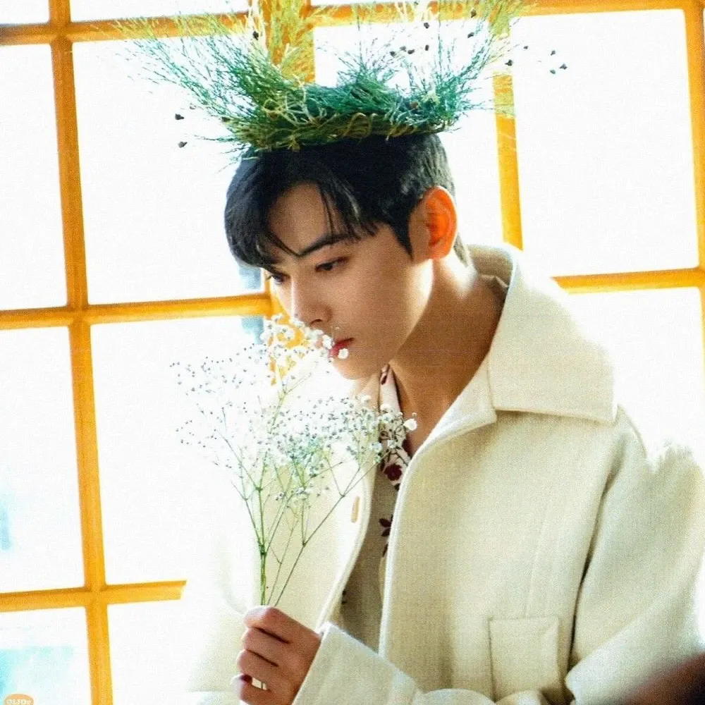 Latest photo of Eunwoo (ASTRO)