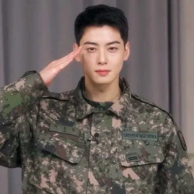A moment captured by Eunwoo (ASTRO)'s fan