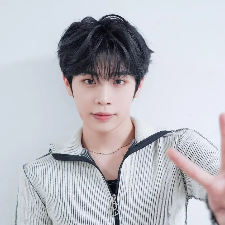 Behind-the-scenes cut of Kim Taerae (ZEROBASEONE)