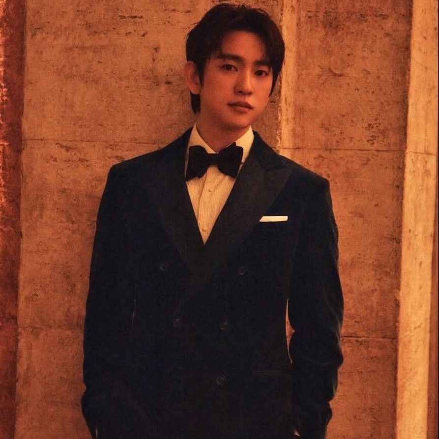 Recent activity shot of Jinyoung (GOT7)