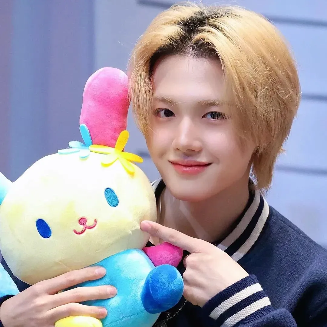 A moment captured by Doyoung (TREASURE)'s fan