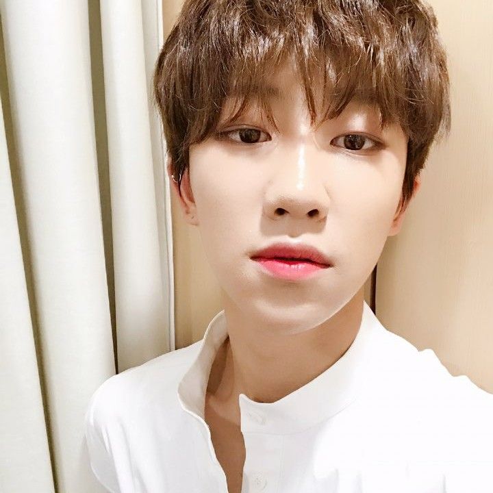 Behind-the-scenes cut of The 8 (SEVENTEEN)